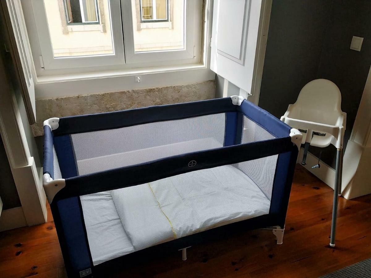 Porto Downtown Lovers Suites: Bombarda 451 Экстерьер фото